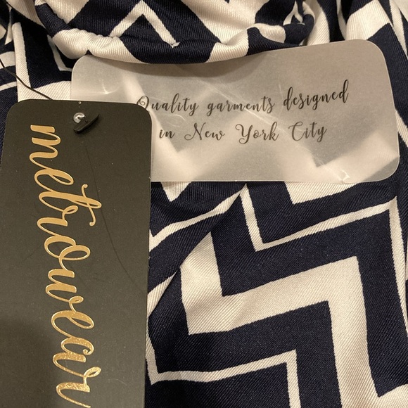 Metrowear Chevron Print Women’s Plus Size 3X Skirt Stud Accents Elastic Waist - Picture 7 of 9